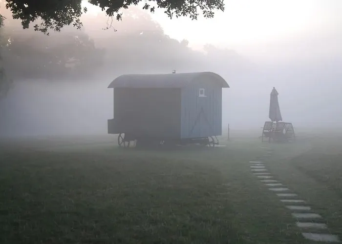 Skylark Shepherds Hut